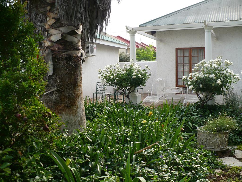 A Tapestry Garden Guest House Potchefstroom Eksteriør billede