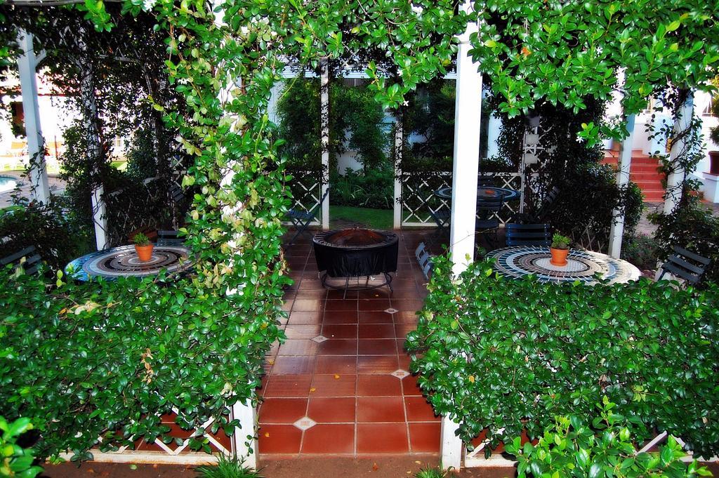 A Tapestry Garden Guest House Potchefstroom Eksteriør billede