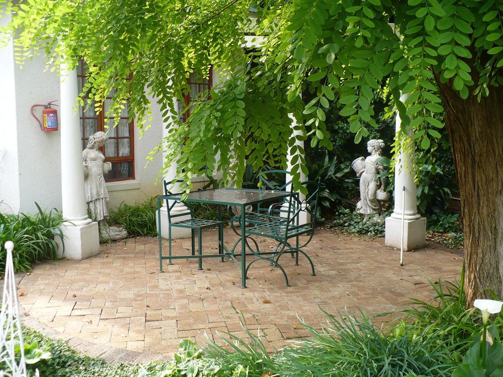 A Tapestry Garden Guest House Potchefstroom Eksteriør billede