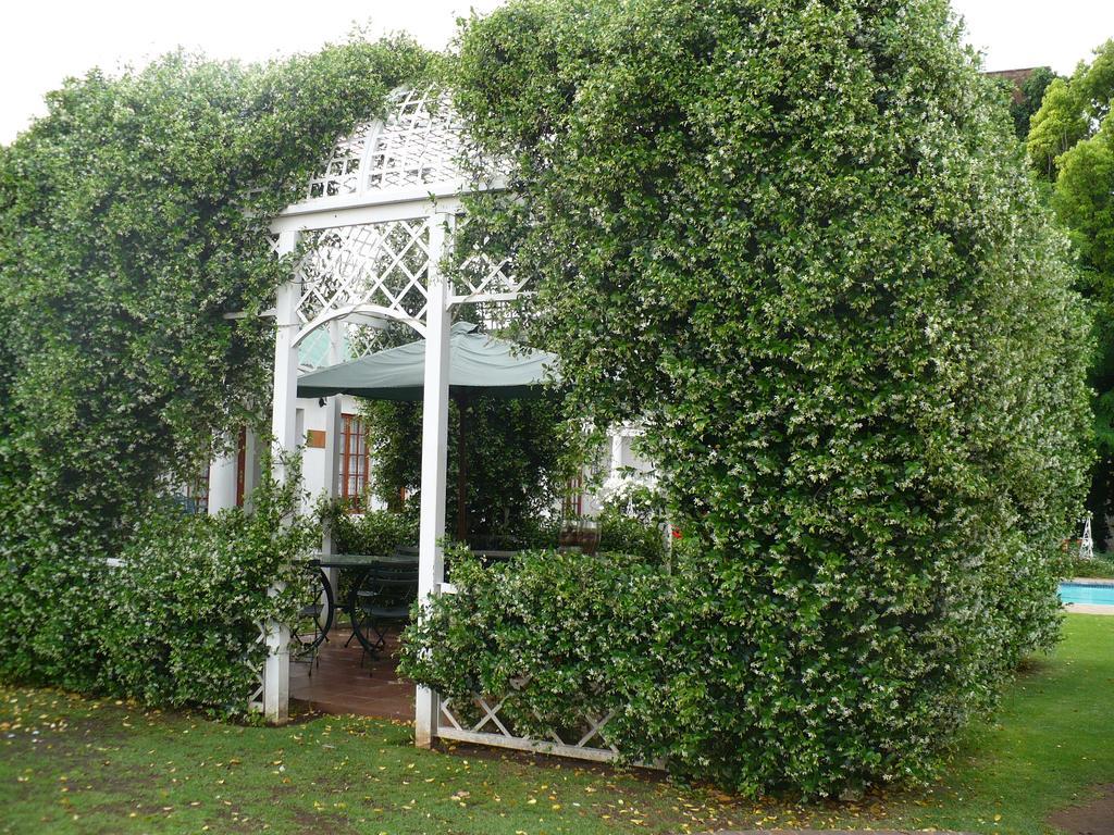 A Tapestry Garden Guest House Potchefstroom Eksteriør billede